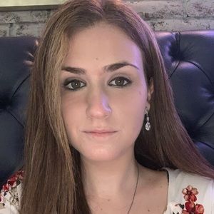 Meet your Posher, Jillian